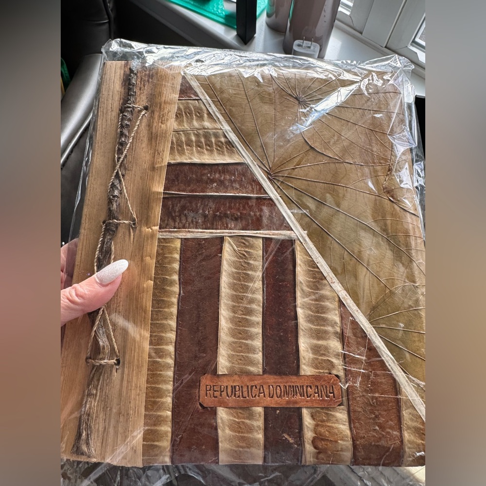 🤑SALE. Vintage Photo Album with Cream Pages